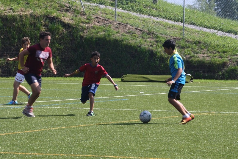 Village Camps International Summer Camp Leysin, Switzerland 2025-08-09 https://www.villagecamps.com/journals_admin/images/687-23-pitch (54).jpg